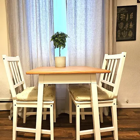 Lovely House Apartment *