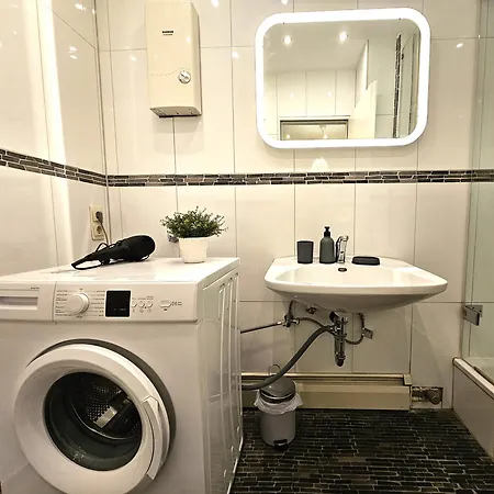 Lovely House Apartment *