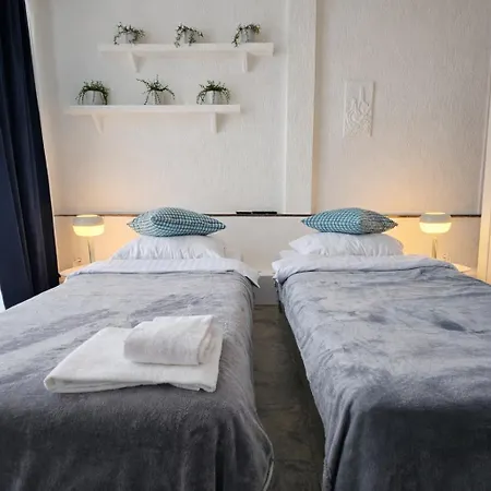 Διαμέρισμα Lovely House *