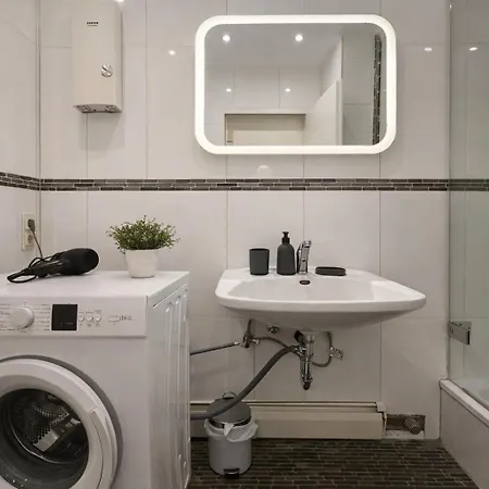 Διαμέρισμα Lovely House