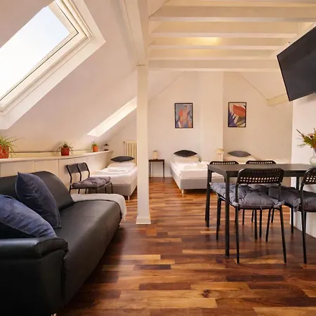 Lovely House *